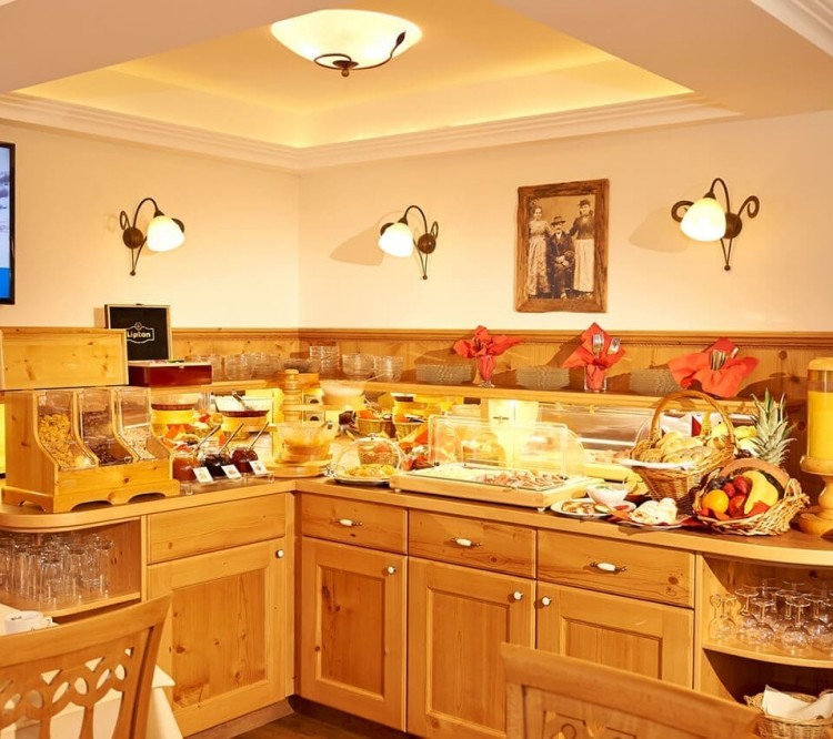 Abwechslungsreiches und großzügiges Frühstücksbuffet